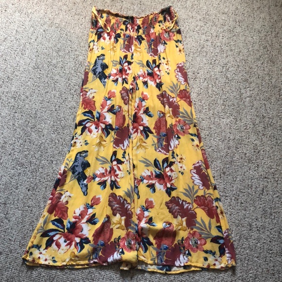 Tularosa Ava floral set — pants and tube top - Picture 5 of 8
